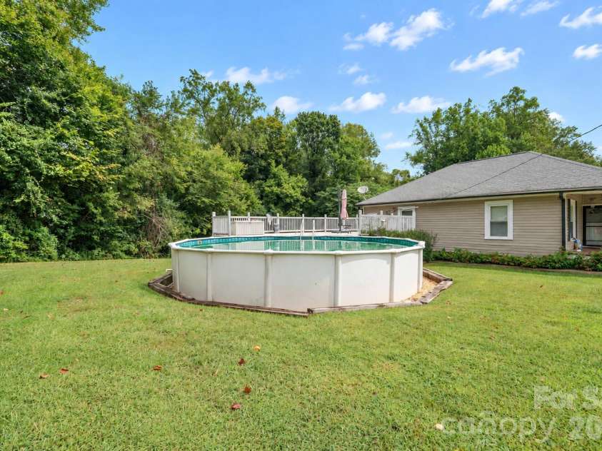 228 Hazeleen Avenue, Belmont, NC 28012.  MLS# CAR4429378, YatesRealty ID 53542. 