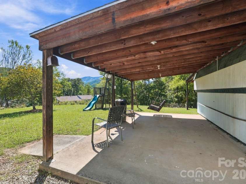 20 Warren Creek Road, Candler, NC 28715.  MLS# CAR4428308, YatesRealty ID 53546. 