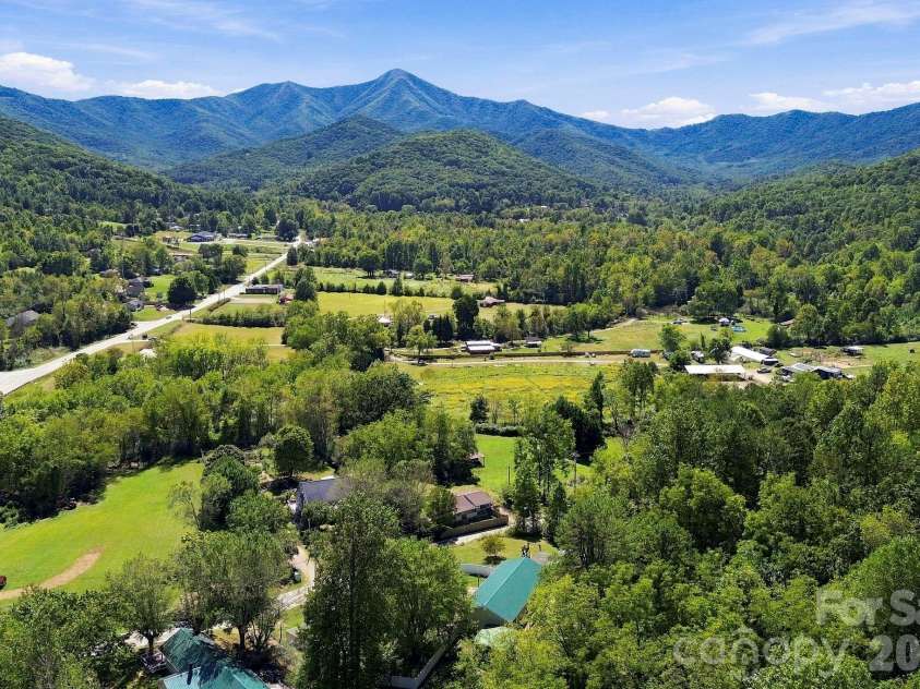 20 Warren Creek Road, Candler, NC 28715.  MLS# CAR4428308, YatesRealty ID 53546. 