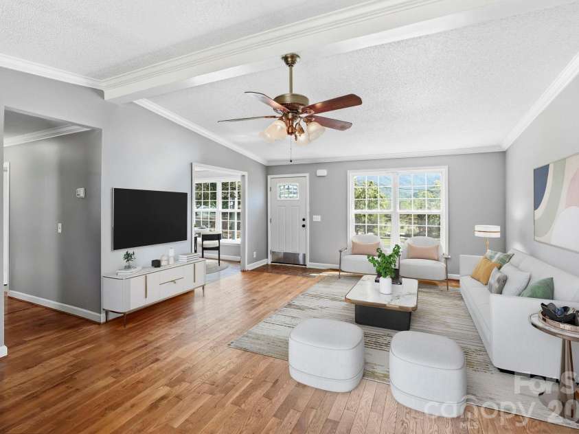 20 Warren Creek Road, Candler, NC 28715.  MLS# CAR4428308, YatesRealty ID 53546. 