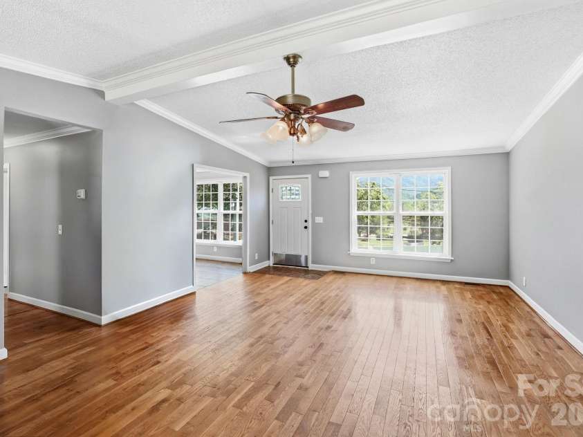 20 Warren Creek Road, Candler, NC 28715.  MLS# CAR4428308, YatesRealty ID 53546. 