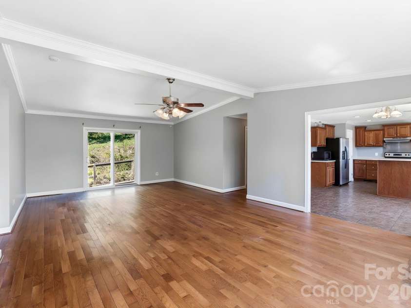 20 Warren Creek Road, Candler, NC 28715.  MLS# CAR4428308, YatesRealty ID 53546. 