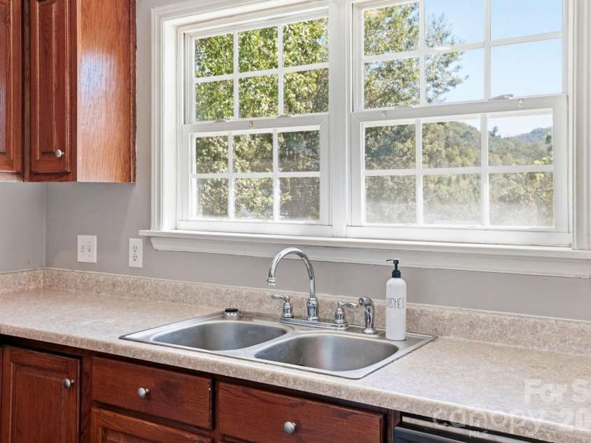 20 Warren Creek Road, Candler, NC 28715.  MLS# CAR4428308, YatesRealty ID 53546. 