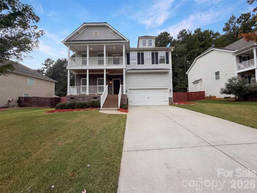 330 Windy Pine Drive, Lake Wylie, SC 29710.  MLS# CAR4429449, YatesRealty ID 53550. 