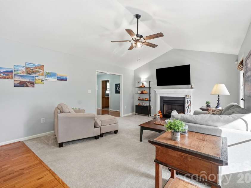 3649 Navajo Drive, Maiden, NC 28650.  MLS# CAR4429338, YatesRealty ID 53554. 