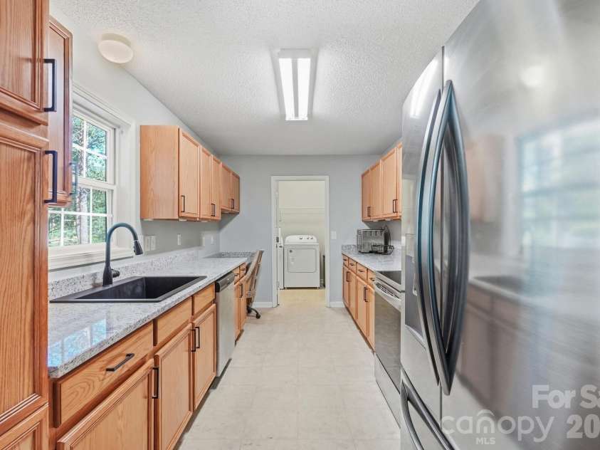 3649 Navajo Drive, Maiden, NC 28650.  MLS# CAR4429338, YatesRealty ID 53554. 
