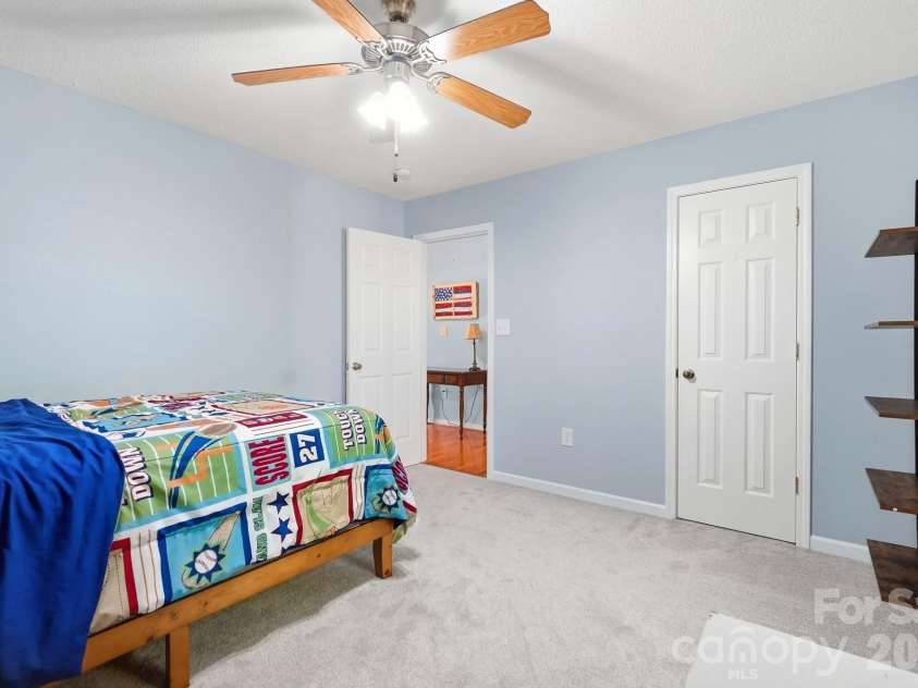3649 Navajo Drive, Maiden, NC 28650.  MLS# CAR4429338, YatesRealty ID 53554. 