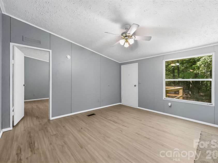 1325 Smith Woods Lane, Hickory Grove, SC 29717.  MLS# CAR4428431, YatesRealty ID 53556. 