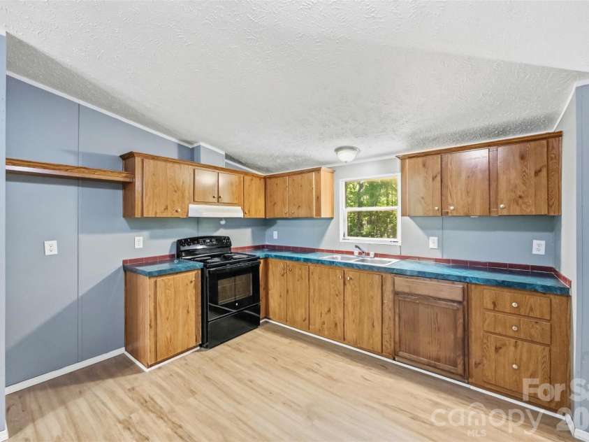 1325 Smith Woods Lane, Hickory Grove, SC 29717.  MLS# CAR4428431, YatesRealty ID 53556. 