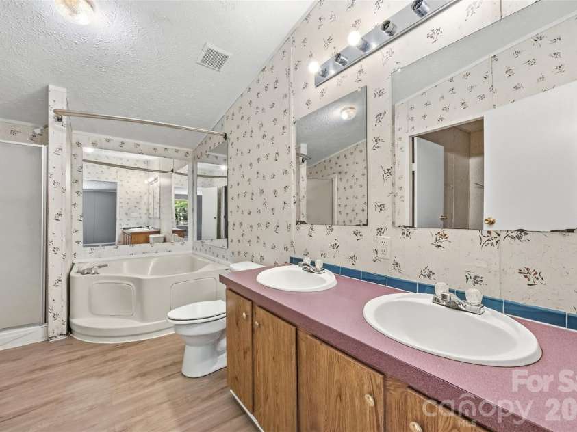 1325 Smith Woods Lane, Hickory Grove, SC 29717.  MLS# CAR4428431, YatesRealty ID 53556. 