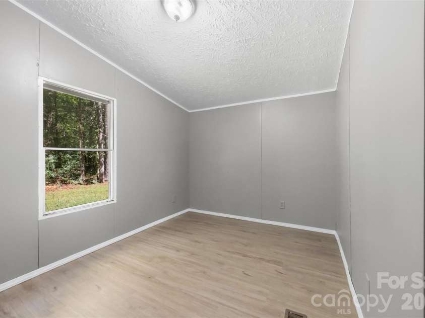 1325 Smith Woods Lane, Hickory Grove, SC 29717.  MLS# CAR4428431, YatesRealty ID 53556. 