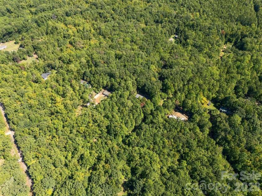 1325 Smith Woods Lane, Hickory Grove, SC 29717.  MLS# CAR4428431, YatesRealty ID 53556. 