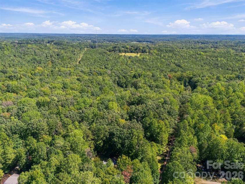 1325 Smith Woods Lane, Hickory Grove, SC 29717.  MLS# CAR4428431, YatesRealty ID 53556. 