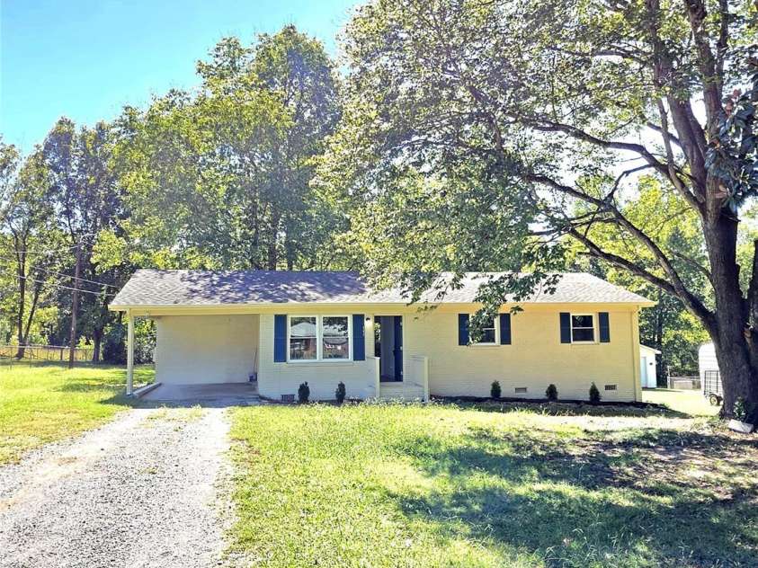 582 Winter Park Drive, Shelby, NC 28152.  MLS# CAR4429067, YatesRealty ID 53558. 