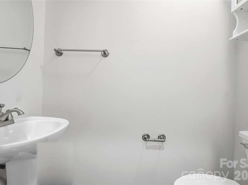 411 Halyard Lane, Tega Cay, SC 29708.  MLS# CAR4429046, YatesRealty ID 53559. Main Level Half Bath