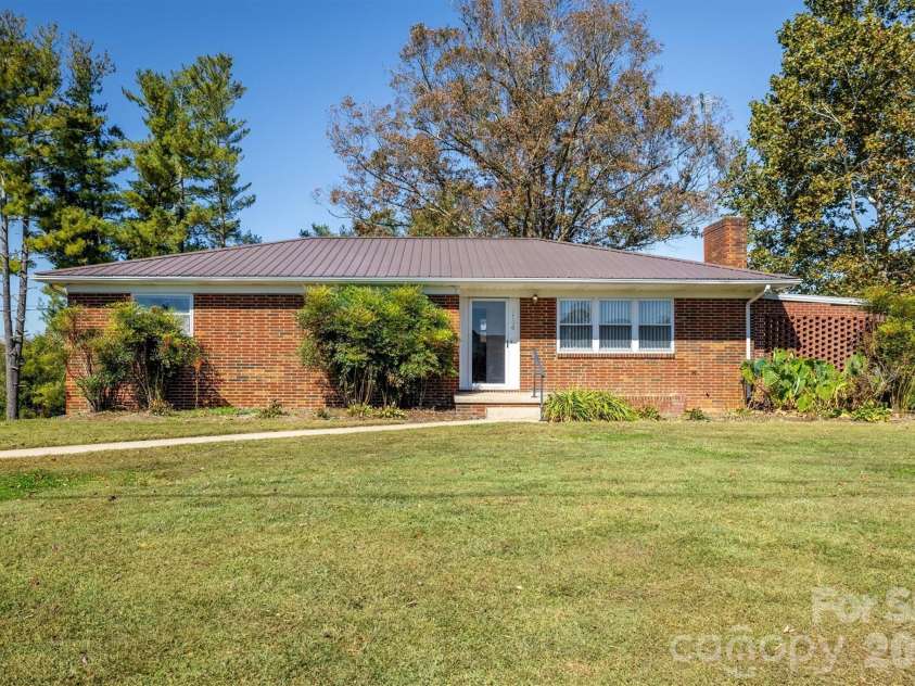 2106 Enon Road, Morganton, NC 28655.  MLS# CAR4314622, YatesRealty ID 5356. 