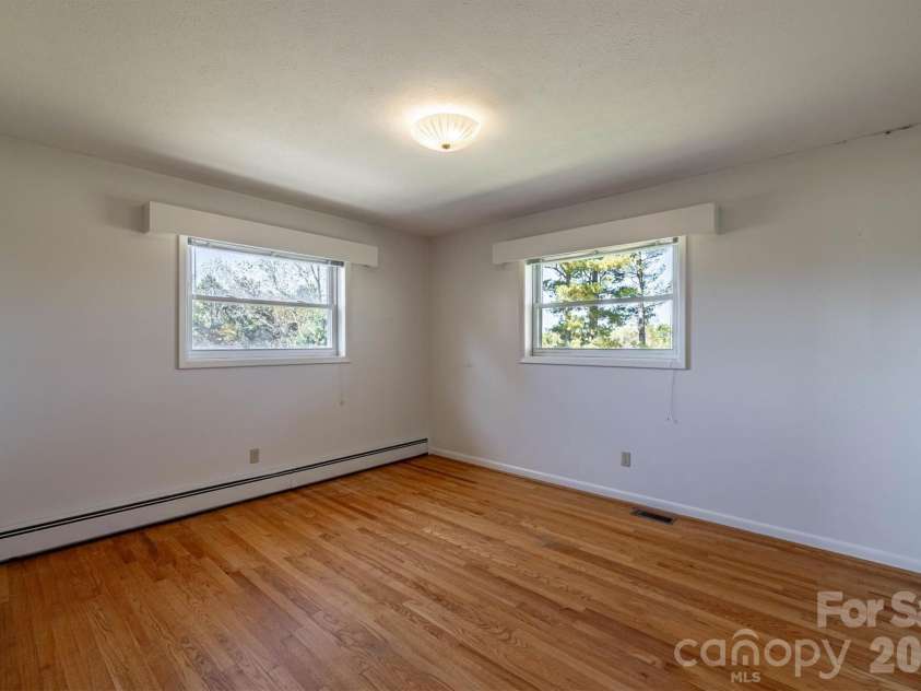2106 Enon Road, Morganton, NC 28655.  MLS# CAR4314622, YatesRealty ID 5356. 