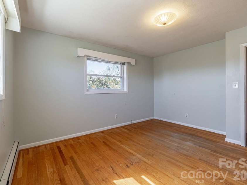2106 Enon Road, Morganton, NC 28655.  MLS# CAR4314622, YatesRealty ID 5356. 