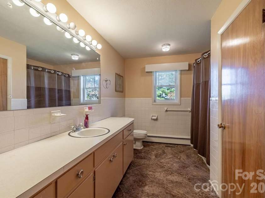 2106 Enon Road, Morganton, NC 28655.  MLS# CAR4314622, YatesRealty ID 5356. 
