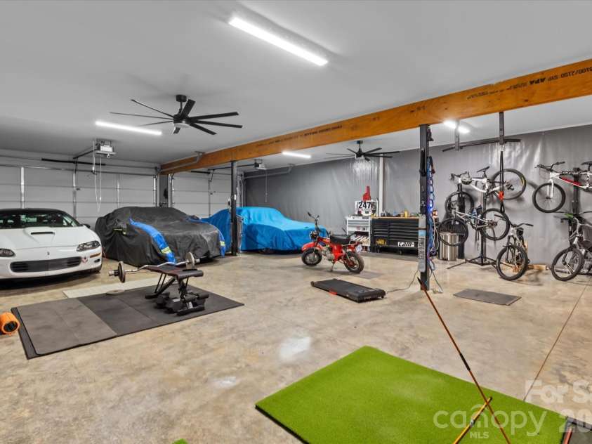 110 Yadkin River Road, Statesville, NC 28625.  MLS# CAR4428286, YatesRealty ID 53560. 