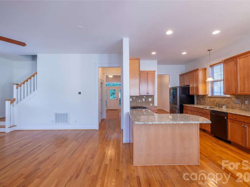 116 Gresham Lane, Mooresville, NC 28117.  MLS# CAR4429010, YatesRealty ID 53561. 