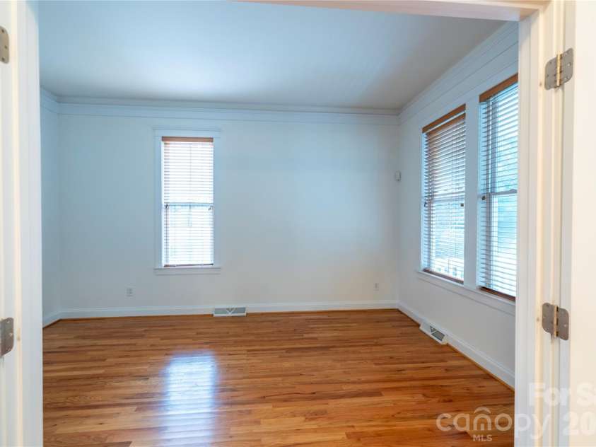 116 Gresham Lane, Mooresville, NC 28117.  MLS# CAR4429010, YatesRealty ID 53561. 