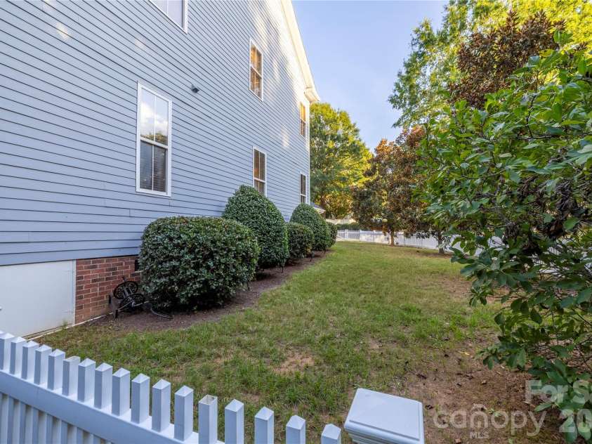 116 Gresham Lane, Mooresville, NC 28117.  MLS# CAR4429010, YatesRealty ID 53561. 