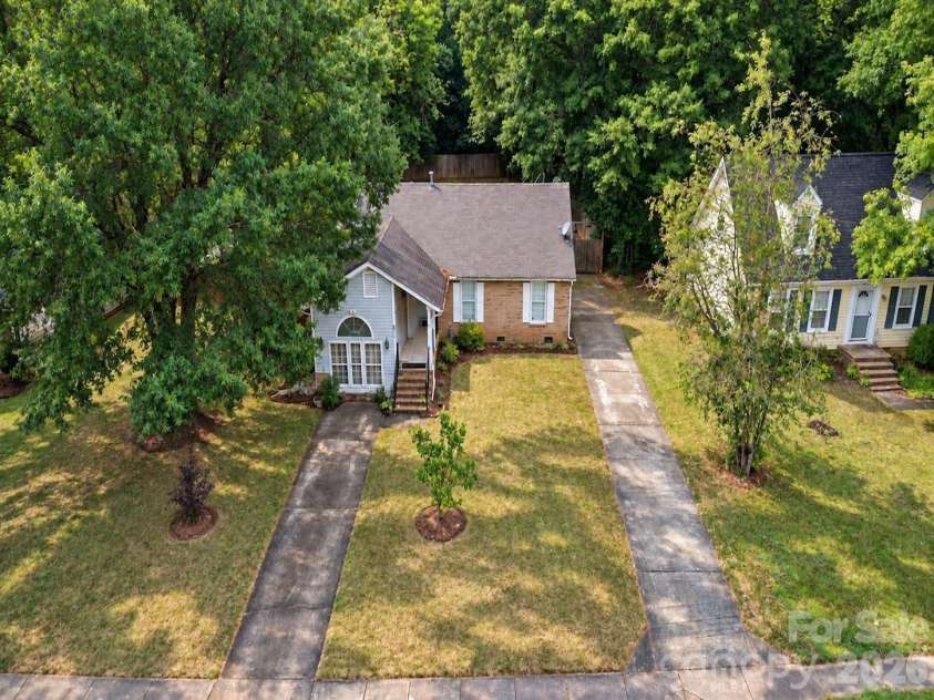 6501 Old Meadow Road, Charlotte, NC 28227.  MLS# CAR4425844, YatesRealty ID 53564. 