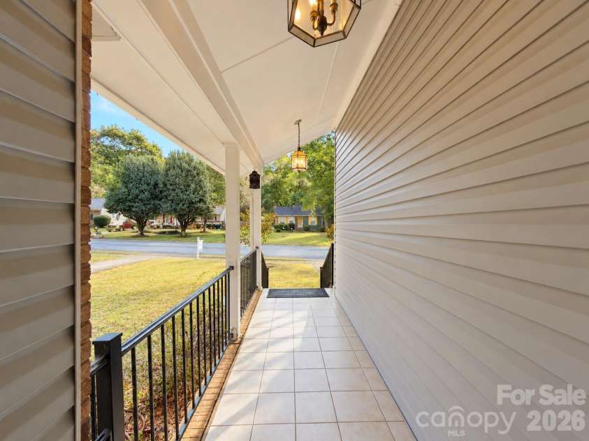 6501 Old Meadow Road, Charlotte, NC 28227.  MLS# CAR4425844, YatesRealty ID 53564. 