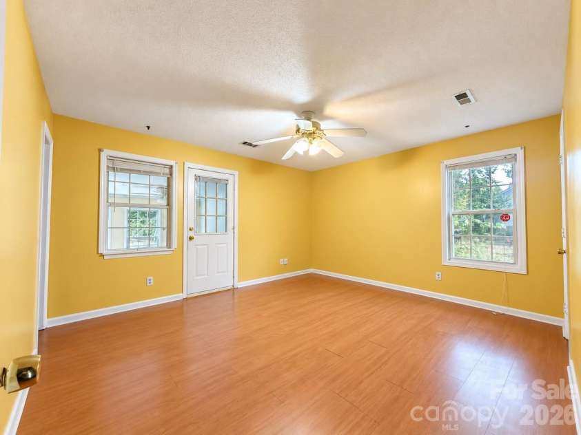 6501 Old Meadow Road, Charlotte, NC 28227.  MLS# CAR4425844, YatesRealty ID 53564. 