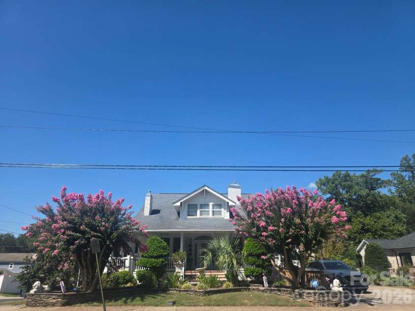 113 Central Avenue, Belmont, NC 28012.  MLS# CAR4422776, YatesRealty ID 53566. 