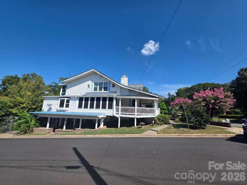 113 Central Avenue, Belmont, NC 28012.  MLS# CAR4422776, YatesRealty ID 53566. 