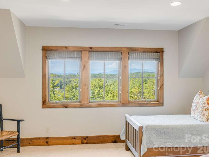 1264 Ten Whigs Ridge, Nebo, NC 28761.  MLS# CAR4426377, YatesRealty ID 53569. 