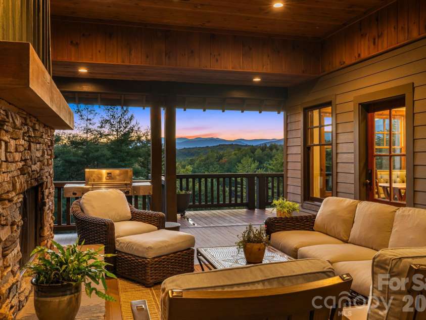 1264 Ten Whigs Ridge, Nebo, NC 28761.  MLS# CAR4426377, YatesRealty ID 53569. 