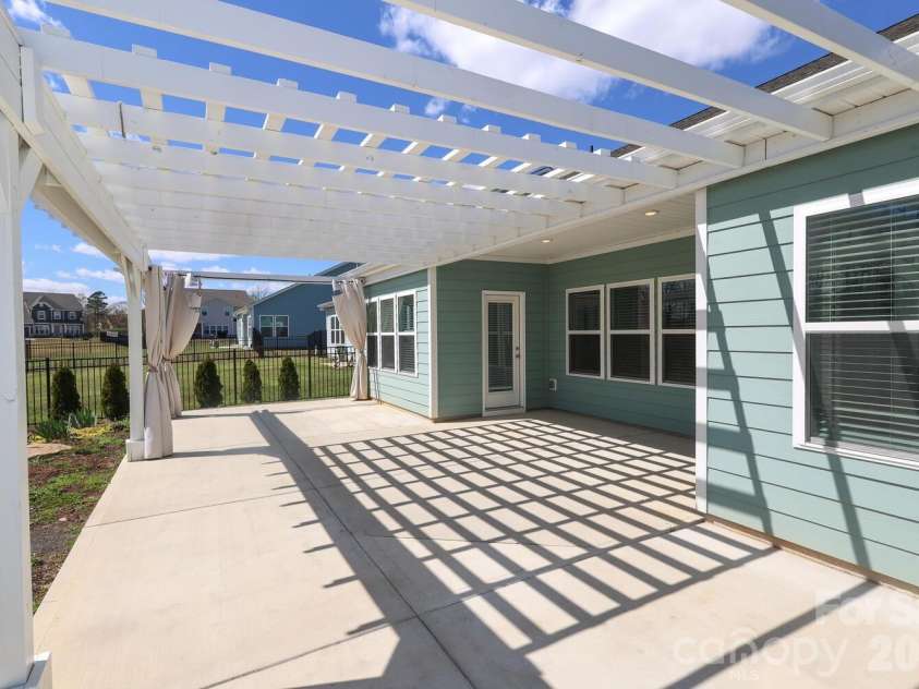 1391 Links Crossing Drive, Monroe, NC 28112.  MLS# CAR4357606, YatesRealty ID 5357. 