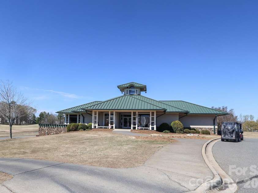 1391 Links Crossing Drive, Monroe, NC 28112.  MLS# CAR4357606, YatesRealty ID 5357. 