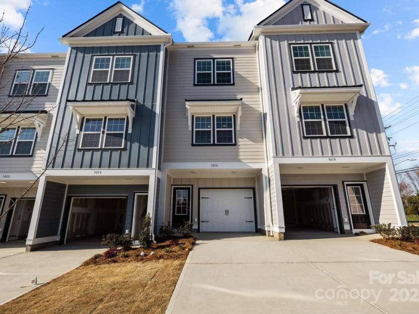 3108 Butler Hill Drive, Matthews, NC 28105.  MLS# CAR4182878, YatesRealty ID 5357. 