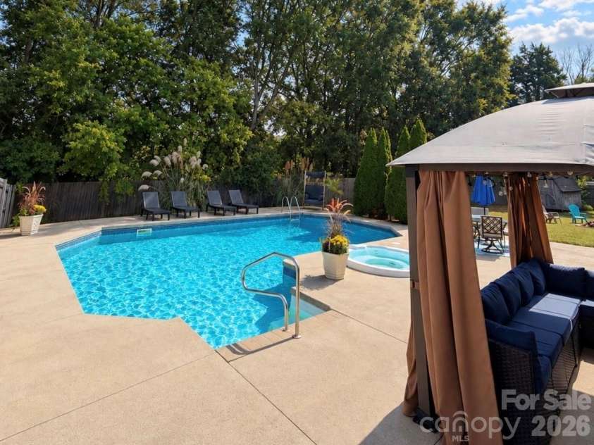 4019 Shadow Pines Circle, Indian Trail, NC 28079.  MLS# CAR4428429, YatesRealty ID 53576. 