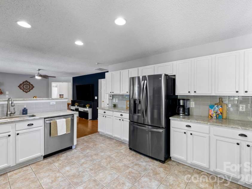 4019 Shadow Pines Circle, Indian Trail, NC 28079.  MLS# CAR4428429, YatesRealty ID 53576. 