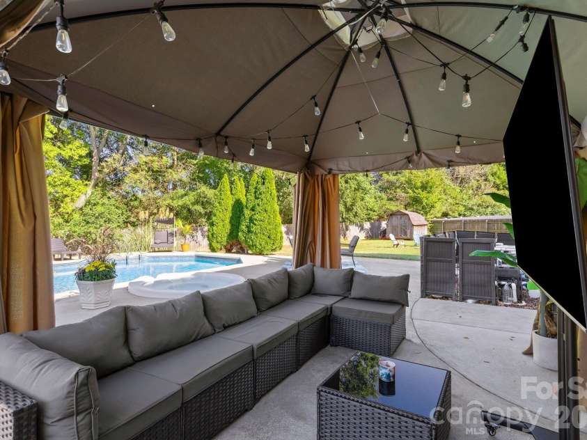 4019 Shadow Pines Circle, Indian Trail, NC 28079.  MLS# CAR4428429, YatesRealty ID 53576. 