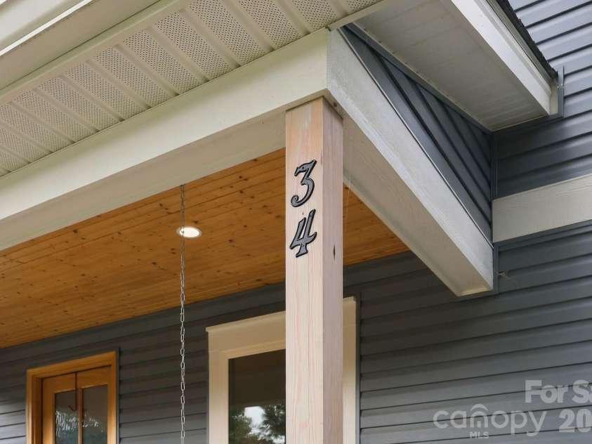 34 Gudger Road, Candler, NC 28715.  MLS# CAR4426999, YatesRealty ID 53579. 