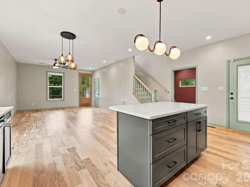 34 Gudger Road, Candler, NC 28715.  MLS# CAR4426999, YatesRealty ID 53579. 