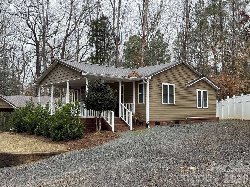 110 Indian Harbor Circle, Mount Gilead, NC 27306.  MLS# CAR4349072, YatesRealty ID 5358. 