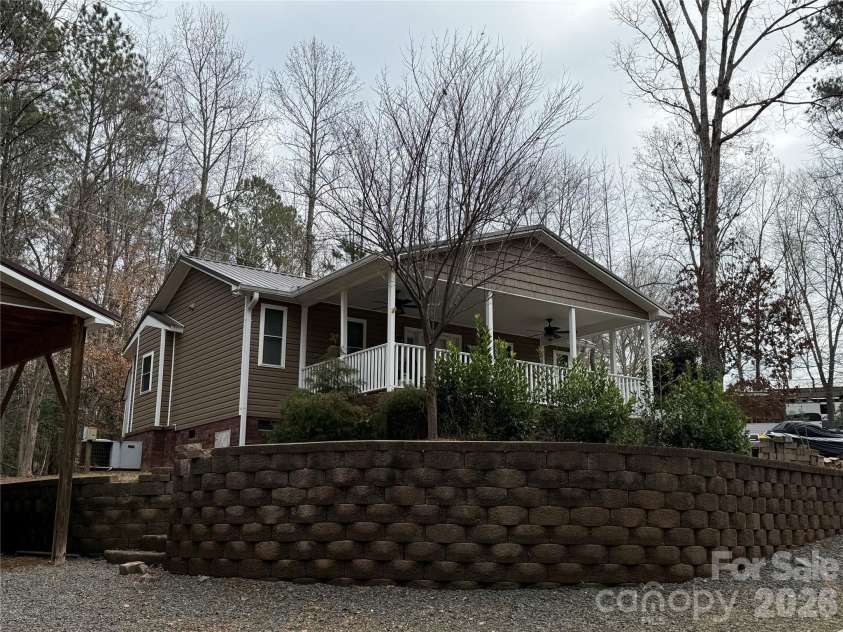110 Indian Harbor Circle, Mount Gilead, NC 27306.  MLS# CAR4349072, YatesRealty ID 5358. 