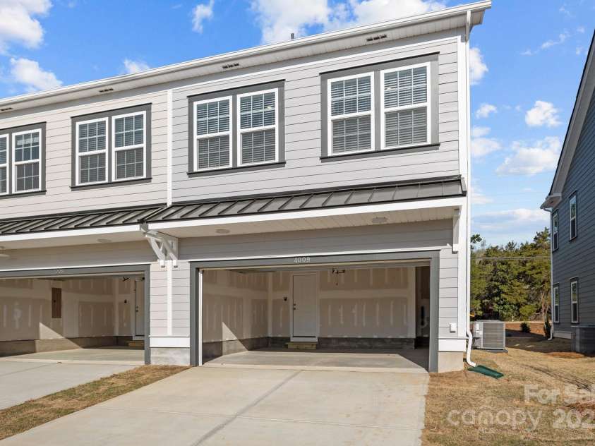 5013 Cherry Gum Court, Matthews, NC 28105.  MLS# CAR4227133, YatesRealty ID 5358. 