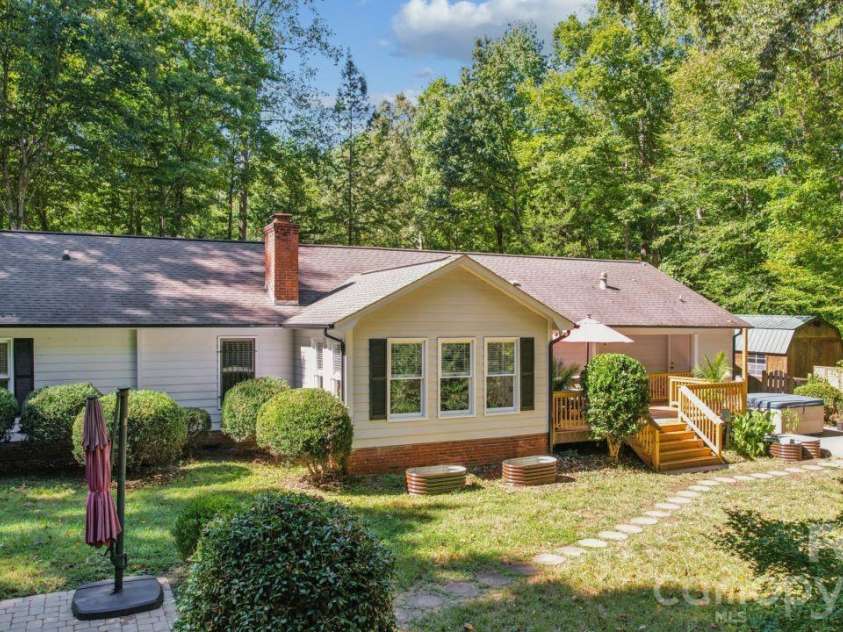5919 Stonebridge Lane, Waxhaw, NC 28173.  MLS# CAR4427781, YatesRealty ID 53580. Back Exterior