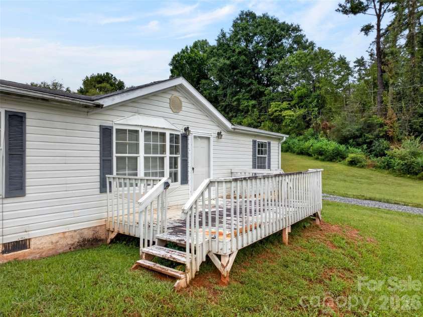 3 Creek Drive, Leicester, NC 28748.  MLS# CAR4428172, YatesRealty ID 53581. 