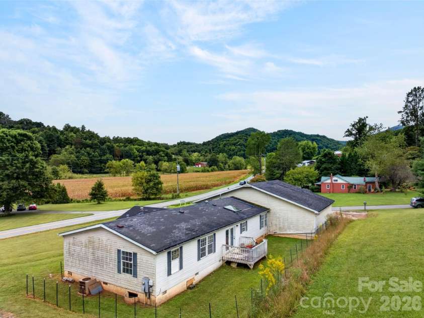 3 Creek Drive, Leicester, NC 28748.  MLS# CAR4428172, YatesRealty ID 53581. 