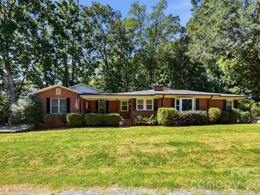 4925 Fulton Court, Concord, NC 28025.  MLS# CAR4421149, YatesRealty ID 53583. 