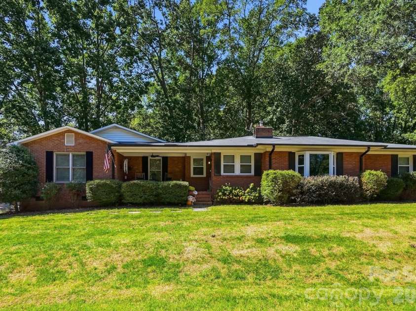 4925 Fulton Court, Concord, NC 28025.  MLS# CAR4421149, YatesRealty ID 53583. 
